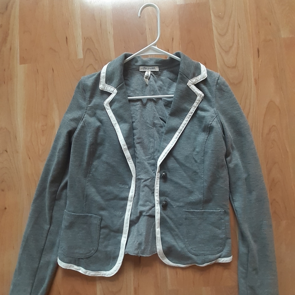 Gray blazer